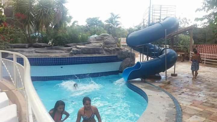 Ecologic Park Ap 2 Quartos Para 7 Pessoas 1Park Aquatico 10 Piscinas Termais Caldas Novas Extérieur photo